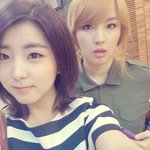 봄을 알리는 <b>포미닛</b> 남지현의 패션