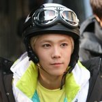 <b>헬멧</b> 쓴 모습도 멋진 아이돌들