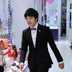 진구 <b>나비</b>넥타이 매고 싸인회 함ㅋㅋ