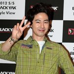 은근히 브이가 잘 어울리는 남자 조인성