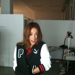 누가누가 굴욕이라 하였는가.. 여전히 <b>건재</b>한 횰언니 복근