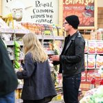 장까지 같이 보는 아만다 사이프리드-<b>조쉬</b> 하트넷.....