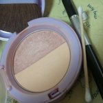 난 <b>번진</b>눈을 지웟을 뿐인데 화장이 되있을 뿐이고 !!!