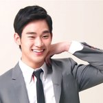 <b>수트</b> 입은 이훤 김수현 외모 참 훤훤하네