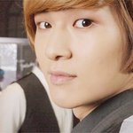 oh i'm <b>so</b> curious yeah 사진속 니가