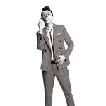 ★유아인과 <b>b.a.p</b> 힘찬의 같은 옷 다른 느낌!!