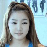 박봄: 헿ㅎㅎ헿ㅎㅎ나오늘생일이예옇ㅎㅎ