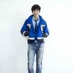 화보에서도 황태자 <b>포스</b> 뿜어내는 이승기
