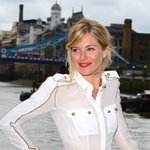 <b>헐리</b>웃의 뷰티 아이콘 시에나 밀러, 그녀의 피부관리 그 비결은?...