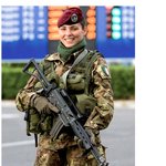 아름다운 여군들...