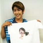 <b>백치</b>있기로 소문난 아이돌