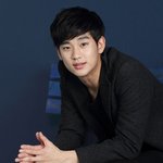 기자 사진도 빛나는 김수현 ^-^