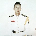 군대에 완벽하게 <b>적응</b>한 듯한 현빈 최근 대박...