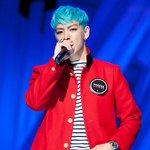 레드자켓 <b>소화</b>하는 연예인들