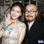 단청 돋는 <b>미니</b>드레스를 입은 김재경 짱 예쁨ㄷㄷ