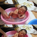 <b>목욕</b>을 할줄 아는 아기