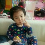 세상에서 니가 제일 잘생<b>겻</b>다 아들아