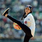 이번 프로야구 <b>시구</b>는 누가 하나 했는데..
