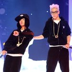 빅뱅 , <b>2ne1</b>의 간지나는 트레이닝복 패션