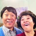 <b>송은이</b> 엽기 사진으로 정준하 결혼 축하~ 둘이 닮았는데??