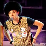 >>>  권지용의  패션의  <b>절정</b> <<<