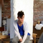 여자보다 더 예쁜 각선미를 가진 유아인