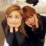 앉아 있어도 퍼지지 않는 신기한 허벅지의 '나나'