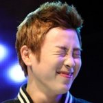 '코 찡긋' 표정도 <b>자연</b>스러운 아이돌