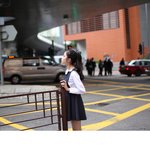 이 원피스에 검은색 스타킹 신으면 이상할까요?