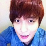 <b>깔끔</b>한 청남방 코디의 연예인들