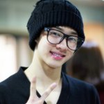 <b>민낯</b> 피부도 당당한 아이돌