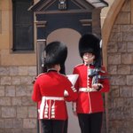 <b>초소</b>에서 영국근위병의 교대-점호