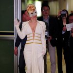 역시 기대를 저버리지 않는 레이디 가가, 한국에 <b>오다</b>!