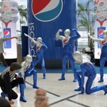 <b>펩시</b>맨 부활 ㅋㅋ