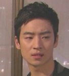 같은 옷 입은 패션왕 이제훈 <b>vs</b> <b>사랑</b>비 장근석