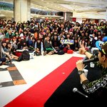 주말에 우연히 들린 백화점에서 보게된 <b>b1a4</b> 팬사인회!!!