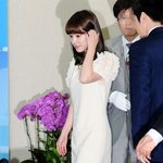 자꾸 어려지고... 자꾸 박하에 <b>빙의</b>되는듯한 한지민 최근