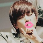 <b>산들</b>이 립스틱발랐데요!!