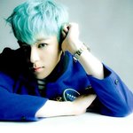 탑은 인형인가 사람인가 <b>조각</b>인가
