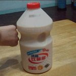 드릅게 피곤한 월요일이다 야쿠르트 <b>한잔씩</b>하자