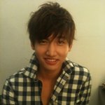 <b>눈밑</b> 애교살이 매력인 남자 아이돌