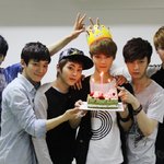 꼭 읽어 주세요 저는 엑소의 팬 입니다.