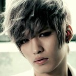 <b>이분</b> 뭔가 영웅재중 닮지 않았어요?