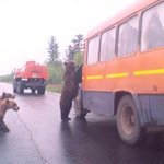 <b>지하</b>철역까지만 태워주세요...