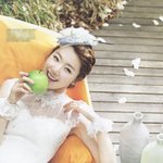 원조 인간 비타민 소이현의 <b>상큼</b> 돋는 웨딩 화보