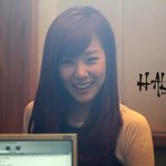 애교쟁이 퐝미영... 눈웃음이ㅠㅠ