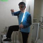 화장실에 나타난 광선검 <b>전사</b>