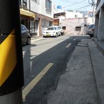 재어 보았음 좌회전시 40m <b>전방</b>에는 6차선 도로로 나갈수 있는...