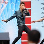★블락비 <b>피오</b> 기럭지 제대로 느껴지는 직찍