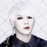 <b>팬</b>들이 만든 남자 <b>아이돌</b> 뱀파이어